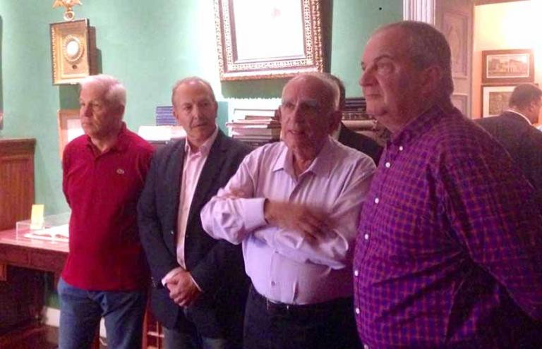 Ο Κώστας Καραμανλής εξέπληξε τους πάντες σε ταβέρνα στην Κέρκυρα